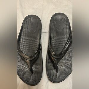 Oofos Flip Flops
